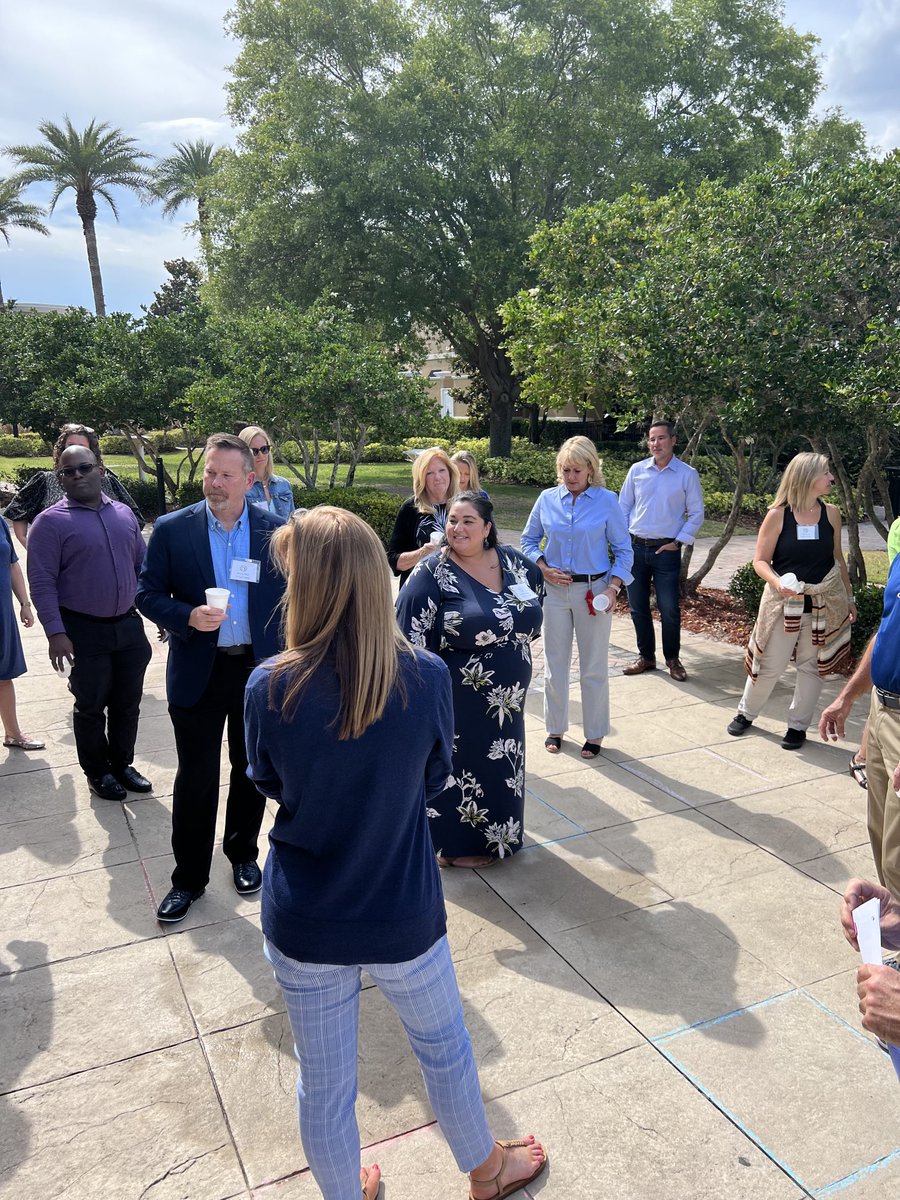 alvesheidi's tweet photo. Trophic levels/ Food Chains with a Guy Harvey Ocean Foundation MS101 activity today. Standards-based and super engaging. @FlaglerTeaching @FLSciSuper @GuyHarveyOcean #fassspring2022 https://t.co/Ak2zchVZVD