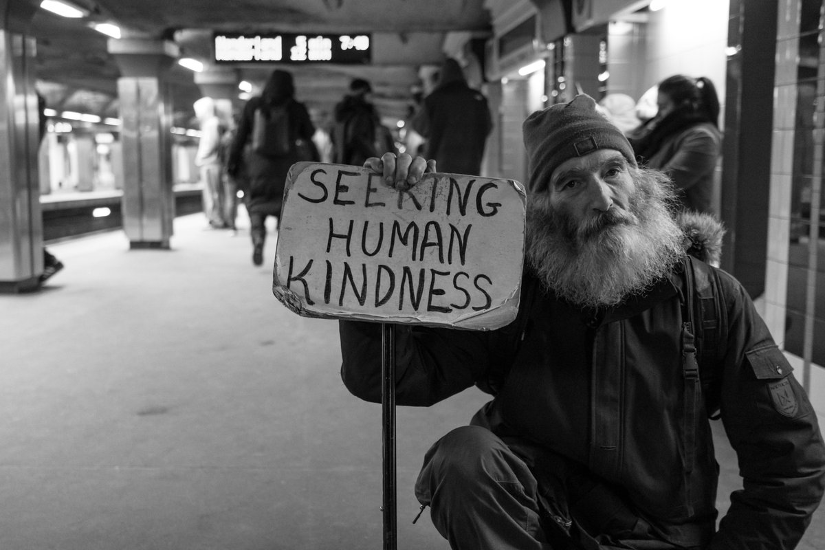 “Human history becomes more and more a race between education and catastrophe.” ― H. G. Wells 📸 Matt Collamer #KindnessMattersAlways 🤍