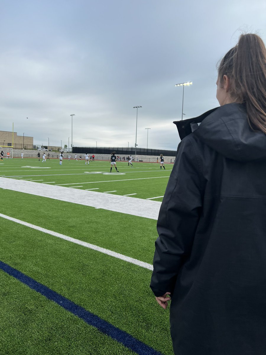 RushingRaptors's tweet photo. @cjlabhart watching proudly as her team scores 3 on Strike @PISD_Athletics @ProsperRushing #wearedinosaurs 💜💜💜💜🦖🦖🦖🦖🦖🦖🦖🦖🦖🦖 https://t.co/ODmDbzQl0v