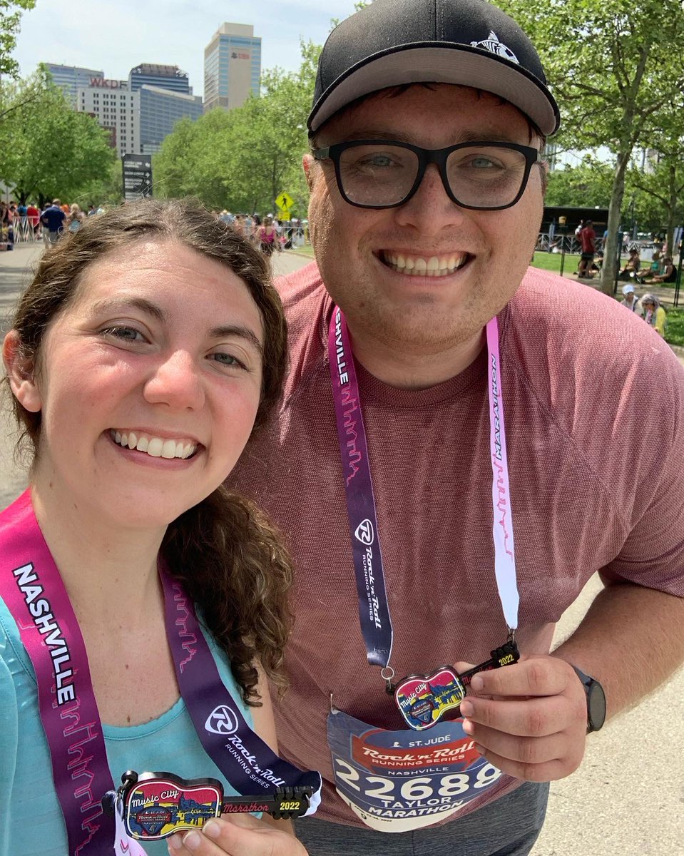 CutshallHannah's tweet photo. Updates from a very busy April: We got engaged! We put a contract on a house in Little Rock! I ran my 18th marathon, and Taylor ran his first marathon (my 19th)! https://t.co/yPWlGzXZlT