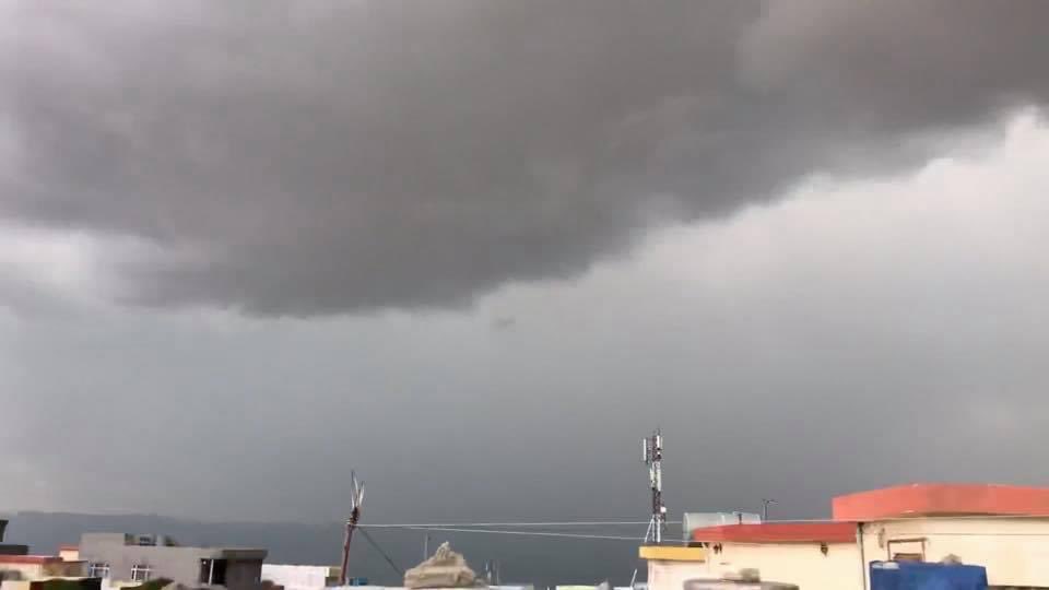 arasjabar3's tweet photo. CB - Shelf + Funnel cloud 🌪⛈
04 May, 2018
📍Sulaymaniyah, Iraq
#sulaymaniyah #iraq #spring2018 #cumulonimbus #shelfcloud #funnelcloud #thunderstorm @rashidalmethen https://t.co/hFzOqP9x2X