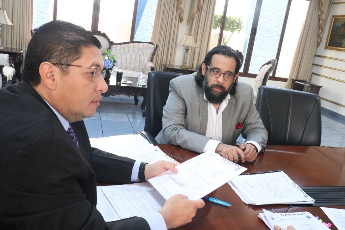 CortedeCuentas's tweet photo. También, en materia de capacitación:
➡️Revisaron el proyecto "Fortalecimiento de capacidades del personal del Departamento Técnico para el Control de la Inversión Pública #DECIP"
➡️Se dio visto bueno al proyecto de "Marco general del proceso de auditoría" https://t.co/d7sznqPqjj