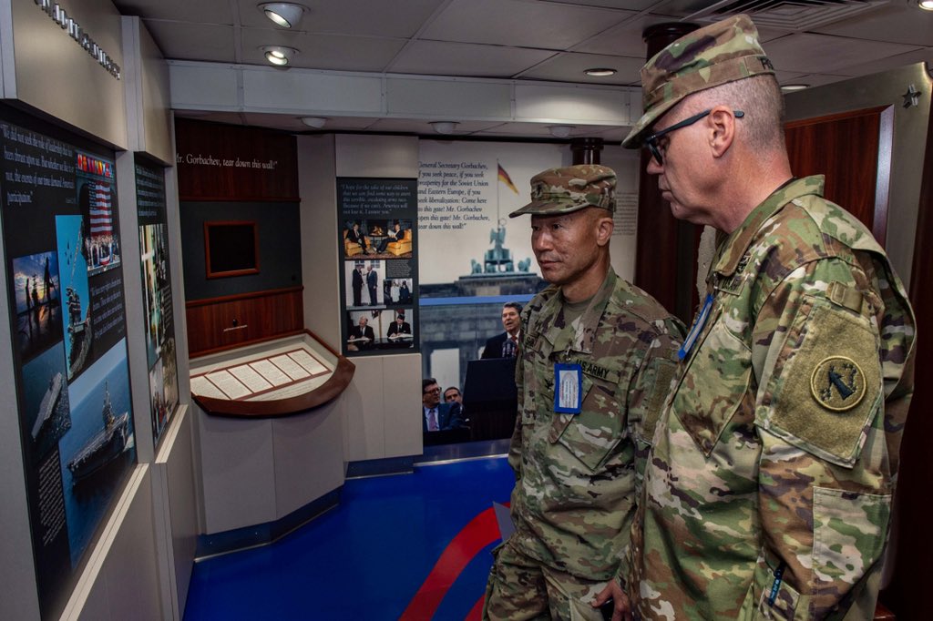 Gipper_76's tweet photo. Recently, Chaplains Col. Steve Shin and Col. Gary Fisher from the @USArmy toured #Warship76 and discovered a little bit of what it looks like to be a #USNavyChaplain. #FDNFJapan. https://t.co/kD5SHelKuB