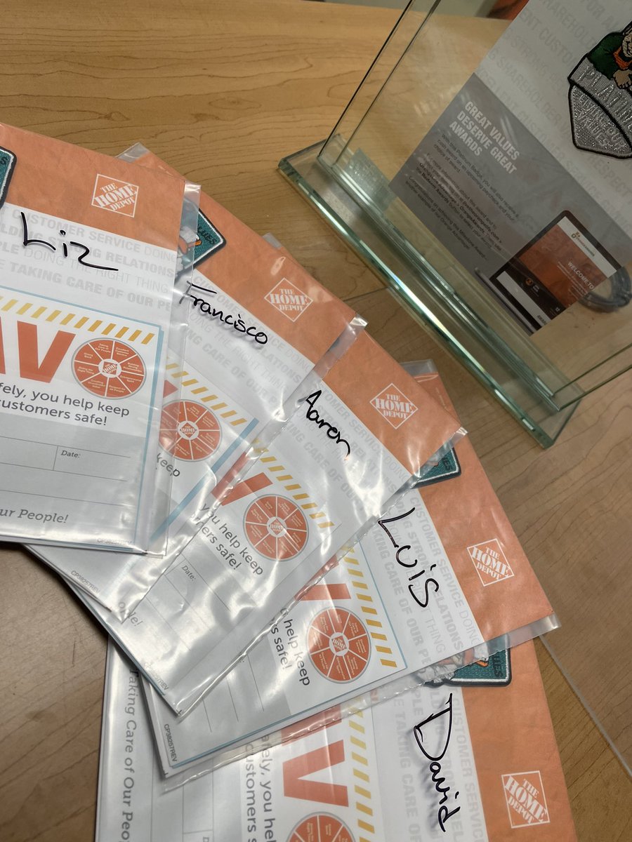 Jay (@follow_jay_) on Twitter photo Team Windsor’s DS’s are ready for a week full of engagement & recognition
#PacNorthProud #OneTeam #IsAllAboutTheAssociates
@D30Tracie <a href="/DHRM_D30/">Amy Hernandez</a> Team Windsor’s DS’s are ready for a week full of engagement & recognition
#PacNorthProud #OneTeam #IsAllAboutTheAssociates
@D30Tracie <a href="/DHRM_D30/">Amy Hernandez</a>