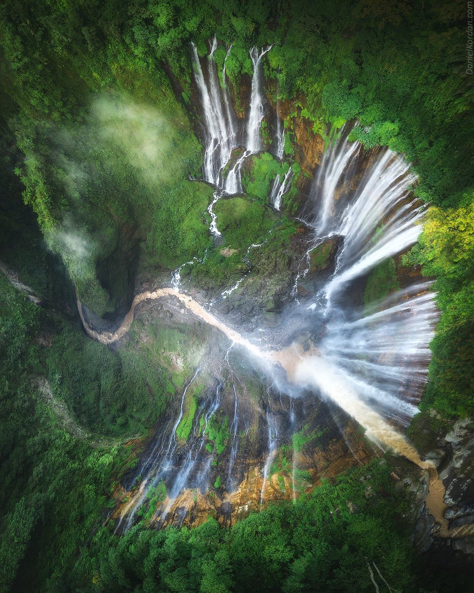 daniel_kordan's tweet photo. GM frens 
Tumpak Sewu, Indonesia https://t.co/MhN1UCSUCa