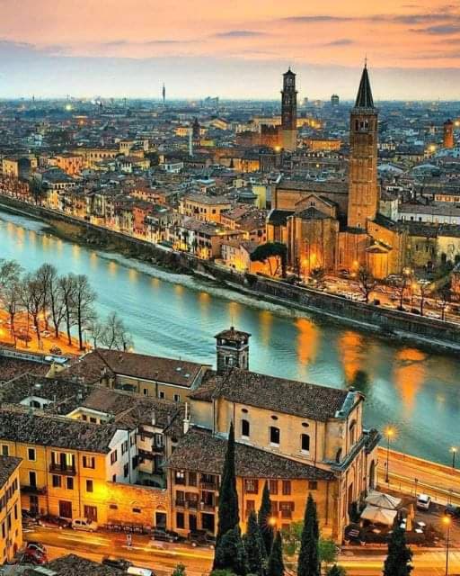 ItalyInTheHeart's tweet photo. 🇮🇹 Verona, Veneto
📷 @blogsognoitaliano

#verona #veneto #river #city #lights #panorama #magic #evening #tramonto #beautiful #instagood #photooftheday #travel #traveling #travelplace #travelphoto #italy #italytrip #italytravel #italia #italytour #italian #italyintheheart https://t.co/LlMJfZv1ex