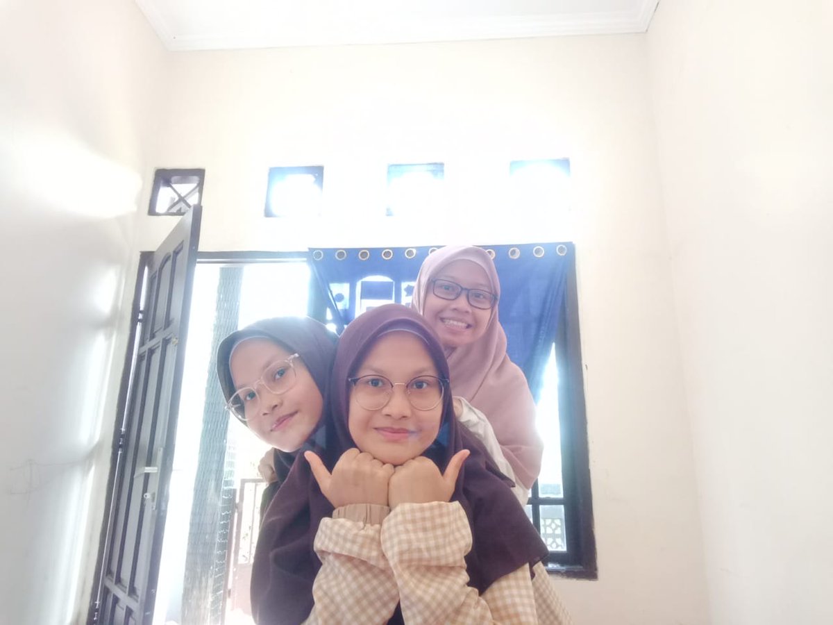 hanifahazzhra's tweet photo. Happy Ied mubarak...
イードおめでとうございます
#withsiblings https://t.co/HabBPy3keo
