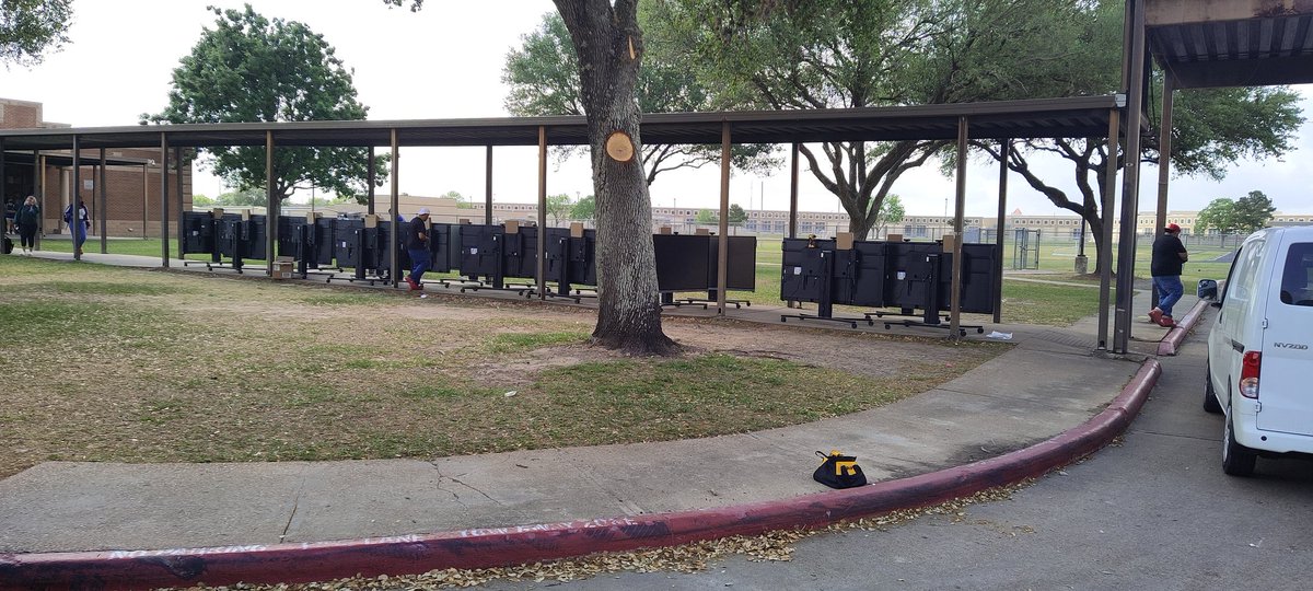 GAllen_Prime's tweet image. Another @AliefISD campus, @ElsikHighSchool is getting their @GetClearTouch #interactive panels! @PrimeSystemsUS
#getcleartouch #interactdifferently #primesystems #whitegloveservice #partnership