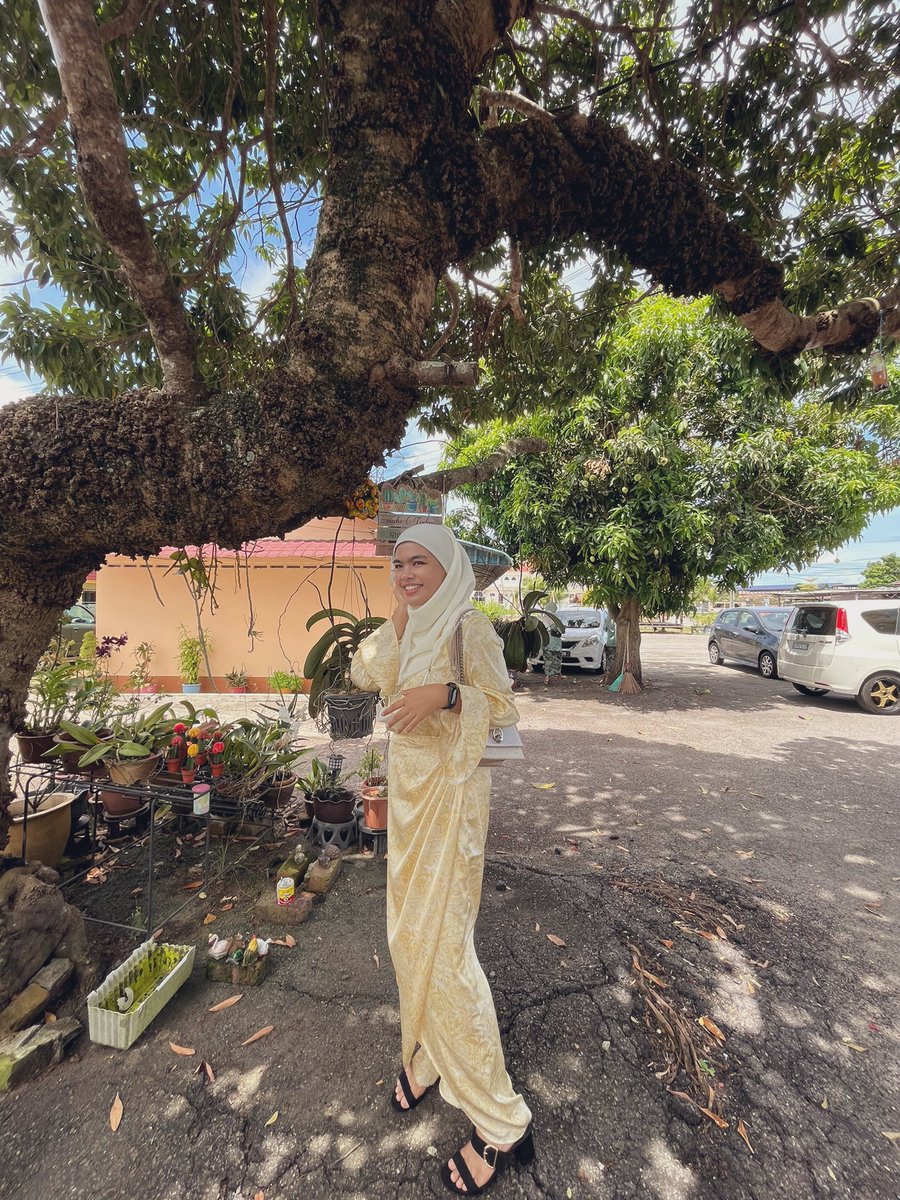 ohlunakit's tweet photo. Kuning kuning buat awak pening🤣😁
Minal Aidil Wal Faizzin 🙏🏻🌙
#FirstEid https://t.co/xdTZE3006G