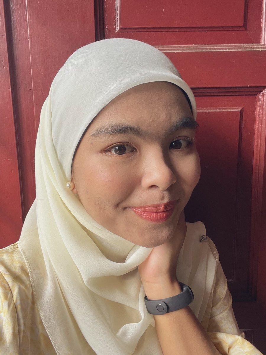 ohlunakit's tweet photo. Kuning kuning buat awak pening🤣😁
Minal Aidil Wal Faizzin 🙏🏻🌙
#FirstEid https://t.co/xdTZE3006G