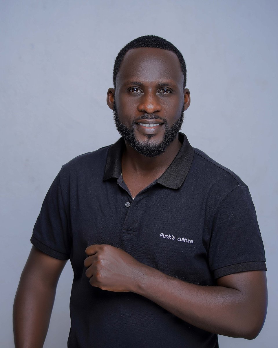 RonnieBobPhotoz's tweet photo. I’m officially a YEAR OLDER today and much cooler than ever. Happy birthday to me
GOD THANK U https://t.co/oO431t9YA0