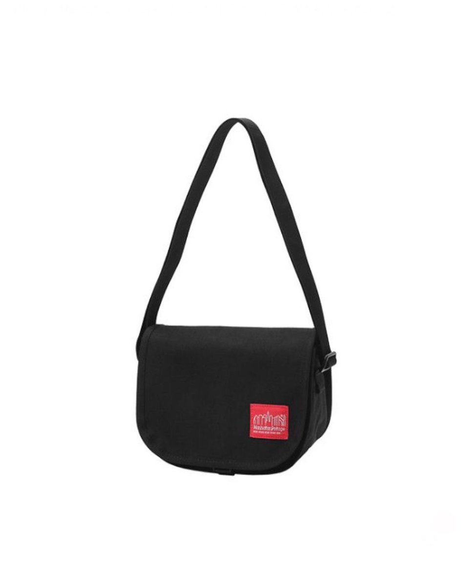 mp_namba's tweet photo. 【St.Marks Shoulder Bag】
Number:MP1426
Color: Black
Price: ¥7,920(tax in)
Size: 幅23×高さ16×マチ10cm
Staff:161cm

#manhattanportage#マンハッタンポーテージ#なんばパークス

@parks_official https://t.co/y7hbldW441