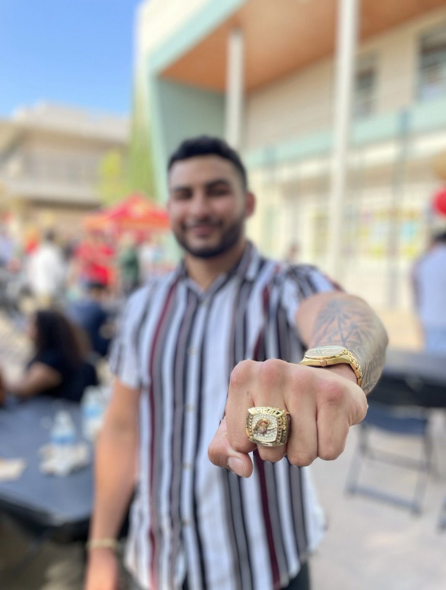Making history ✍🏽💍