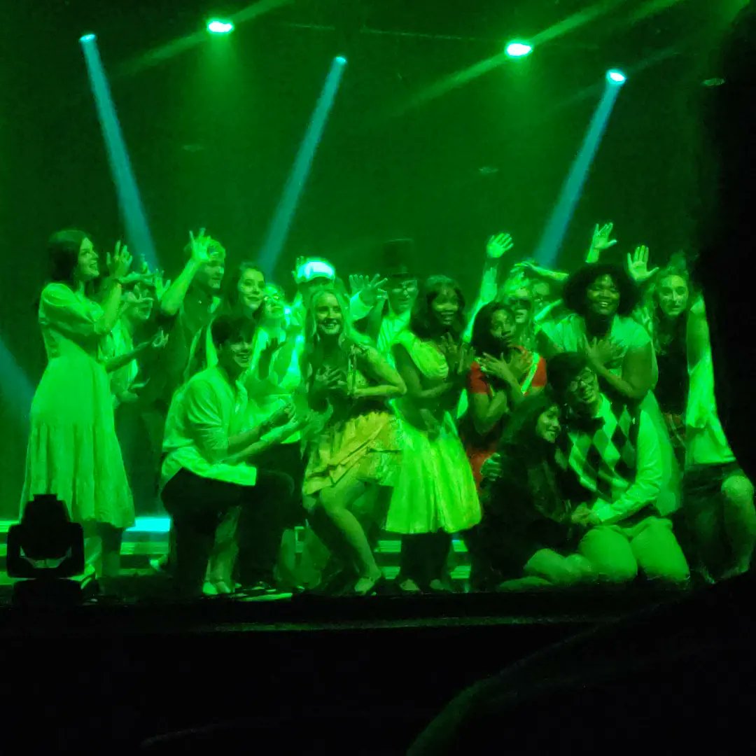 SMHSChorus's tweet photo. What a fabulous spring show the SMHS chorus put on tonight! From classical to jazz to choreographed broadway. Great job! @starrsmillhs #chorus #singing https://t.co/Wc2j1rwnlv