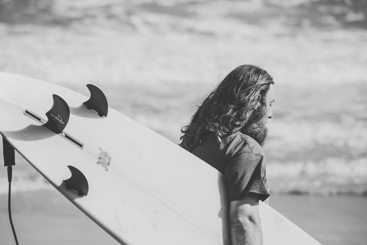 los_weezy's tweet image. Surfside Beach Texas
#paddleout #trifin #surfing  #mikedoyalcustom 
Photo credit dylan Cody