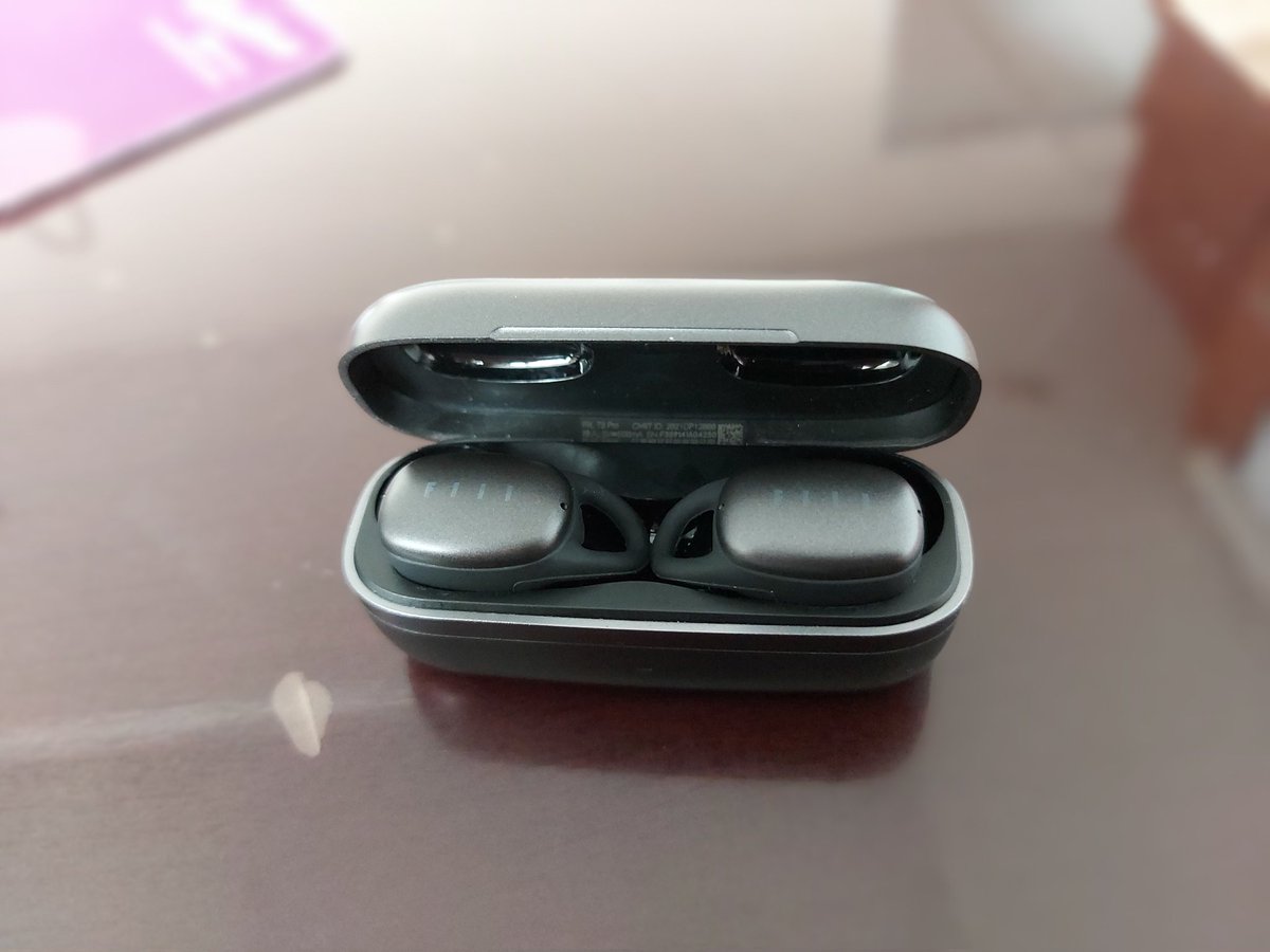 ridtep's tweet photo. @rizka______ Fiil T2 Pro. Ada app-nya, ada ANC &amp; ambient sound. Buat zoom suara lumayan ga kayak robotic. Harga budget lah. Minus suara app-nya china, ga bisa multi device juga. https://t.co/W9OEx8DyFA