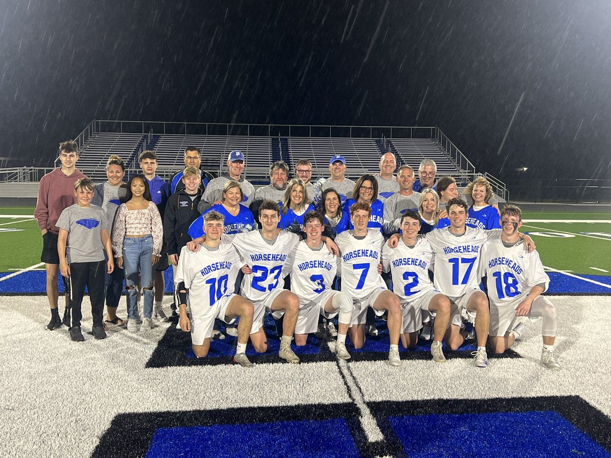 HorseheadsAD's tweet photo. Senior Night for Boys Lacrosse! A great group of talented players and fine young men!

#CareCommitWork #Team #Seniors #GoRaiders https://t.co/VLDU97LtWm