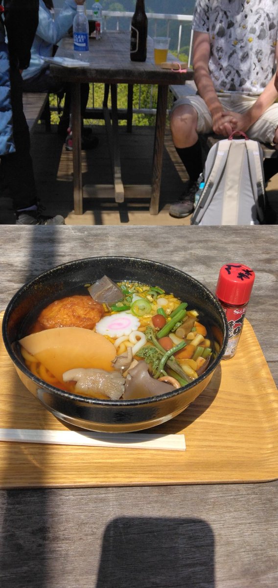8巻であおいが食べてた飯が清水茶屋のけんちん汁だと思って注文したものの何か違ったのでうどんを注文仕直してるオタク 