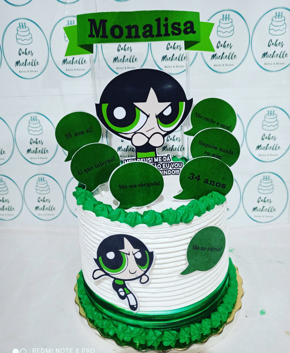 Cakes Michelle on X: Bolo decorado em chantilly com tema Moana