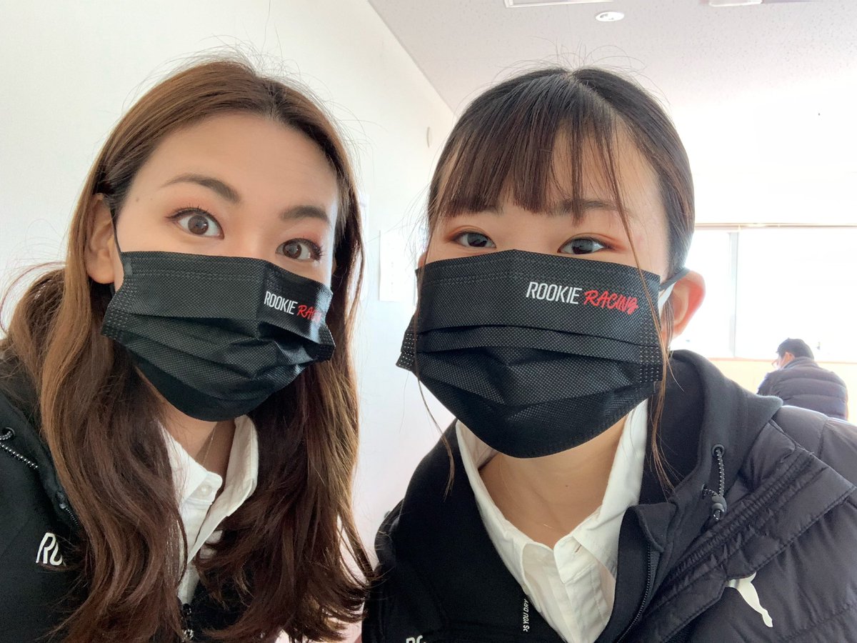 ayaca514's tweet photo. 大学生のアミちゃん！
一回り違うんだって…ショック😱笑

今日も頑張りまーす！！

#富士スピードウェイ #race #車が好き #レースが好き https://t.co/KajSViJZDv