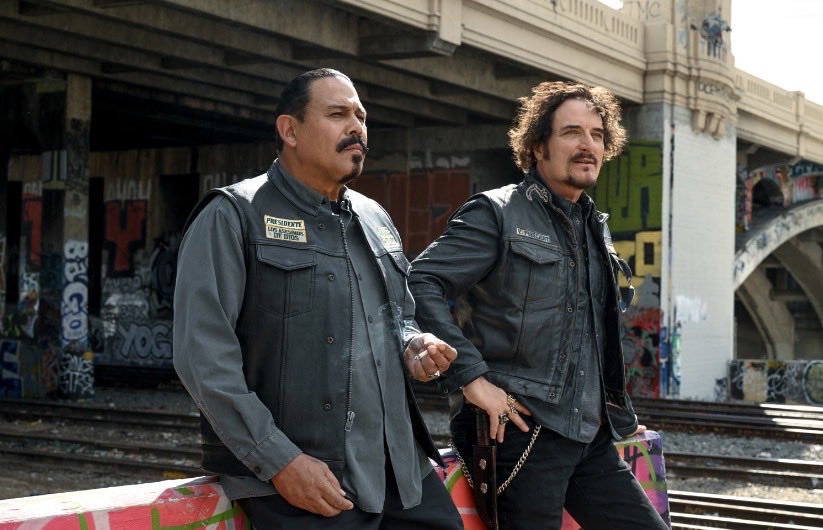 KimFCoates's tweet photo. I’m Back. Like really back. The war is on ..keep watching peeps… shit is about to explode …SOA vs MMC 
⁦@MayansFX⁩
⁦@SonsofAnarchy⁩ 
⁦@EmilioRivera48⁩ …… Tig https://t.co/m2PtG2OpzI