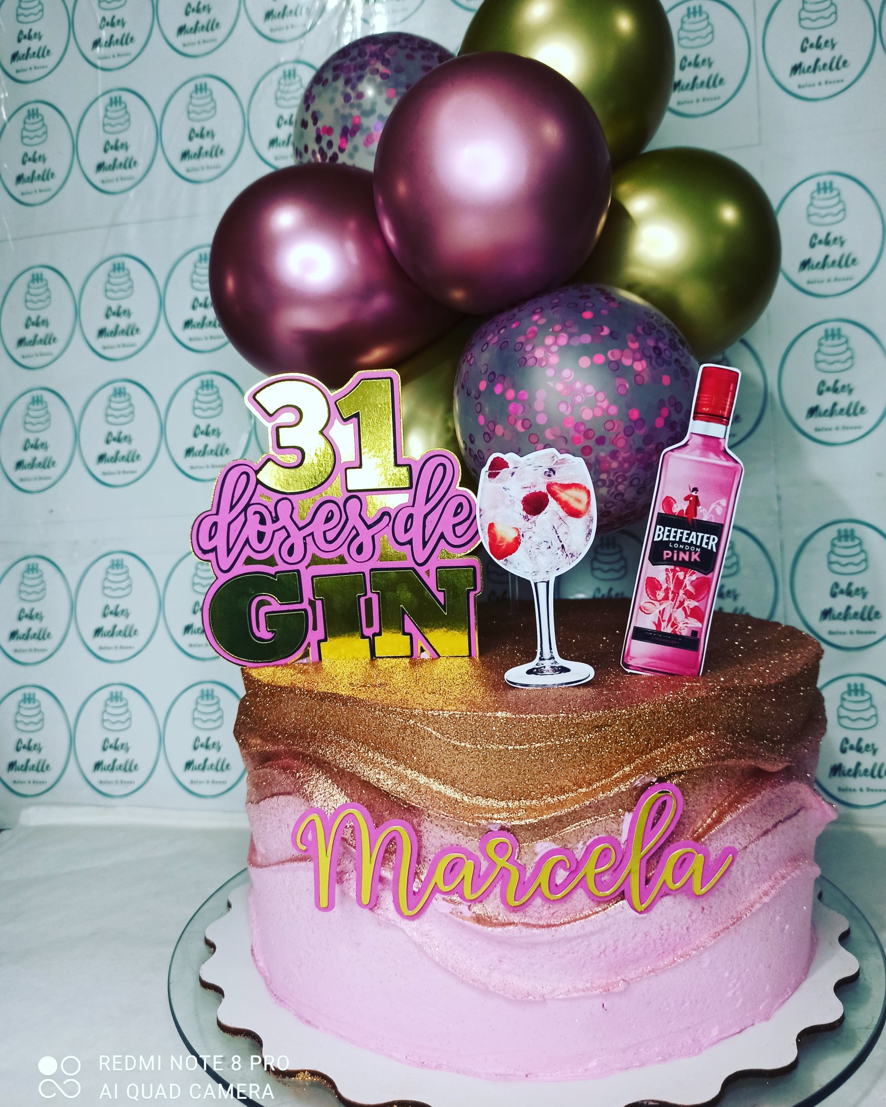 Cakes Michelle on X: Bolo decorado em chantilly com tema Maquiagem  🎂🍰🥧🥞 #cakes #bolos #chantilly #cakesmichelle #sweet #bolosdecorados  #cakedesigner #confeitaria #loveconfeitaria #maquiagem #bolofeminino   / X