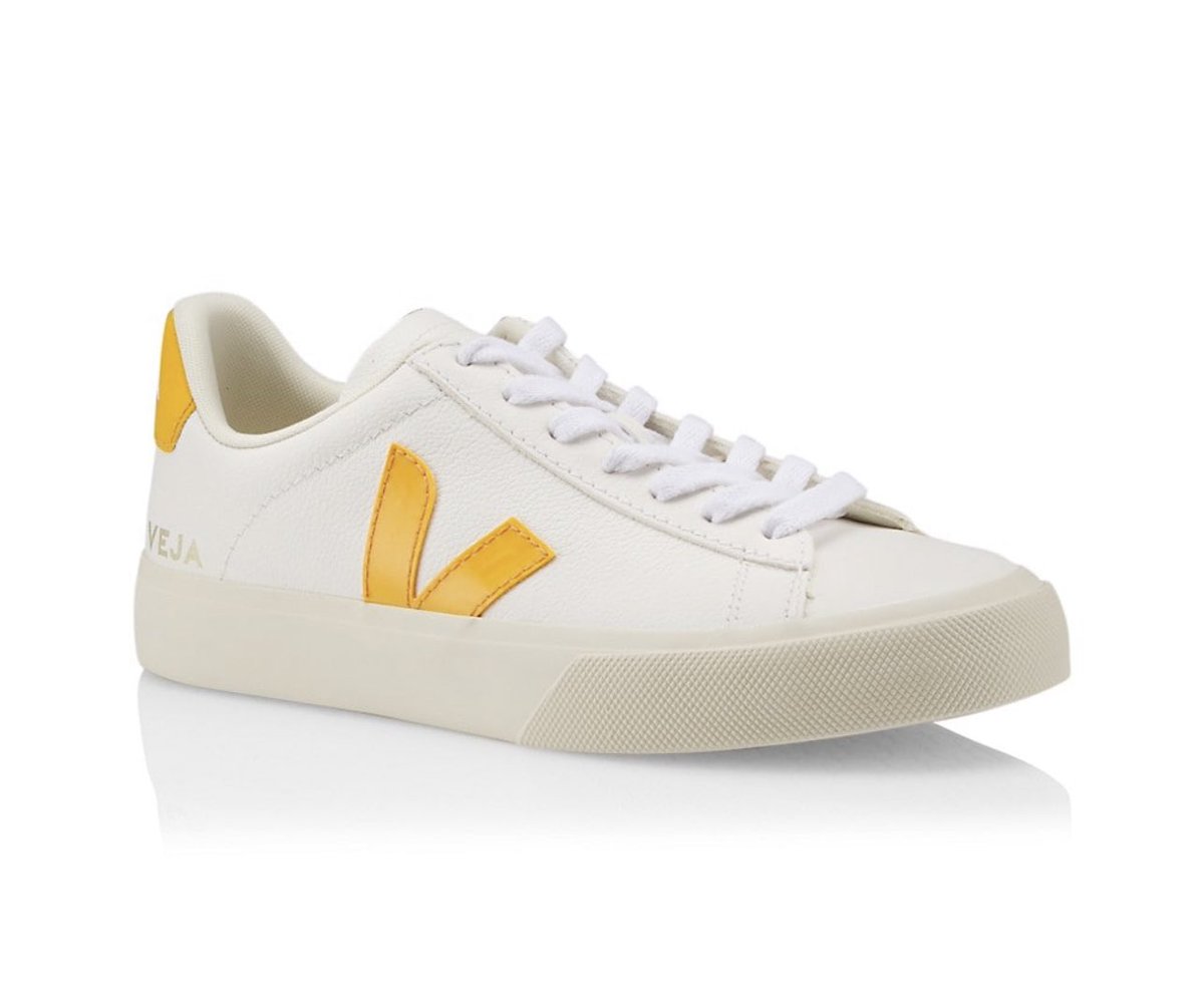 Samantha_Dawk's tweet photo. Girls who wore Etnies in middle school just turned into women who wear Veja sneakers (I’m talking about myself…) https://t.co/HH5KQpMszt