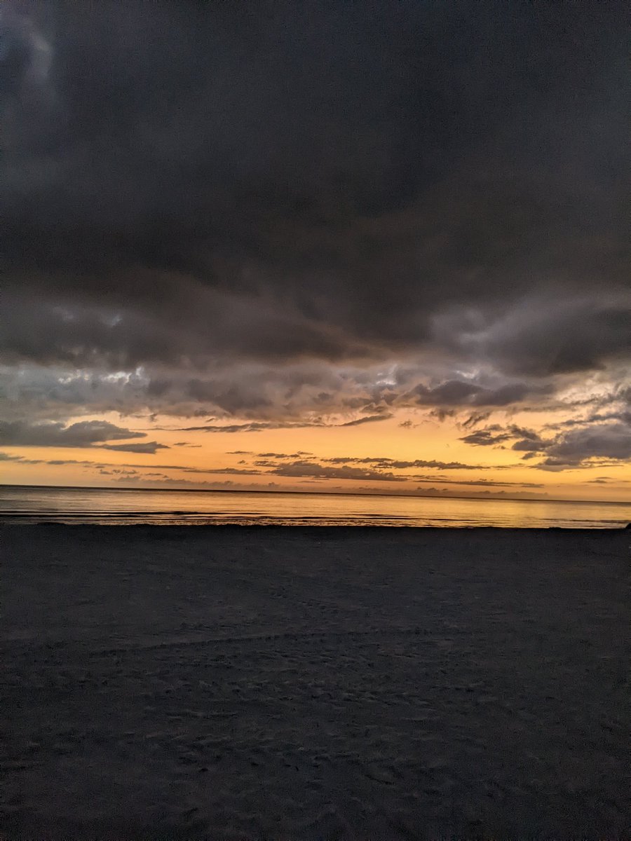 dho86's tweet photo. Came for some better weather...stayed for these sunsets. @SiriusSummit #siriussummit https://t.co/Rysn5JUx4m