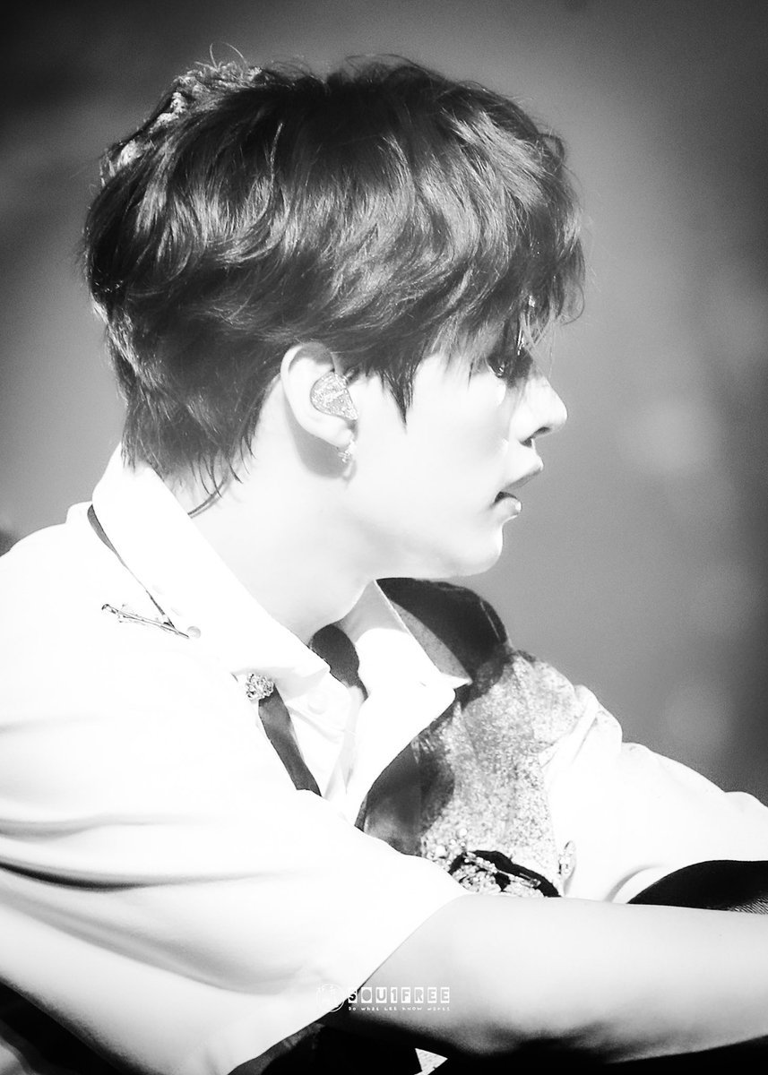 sou1free's tweet photo. 220430
숨쉬는 조각,, 좋다♡ 
-
#StrayKids #스트레이키즈        
#리노 #LeeKnow 
#MANIAC_SKZ https://t.co/7C1h15FjHu