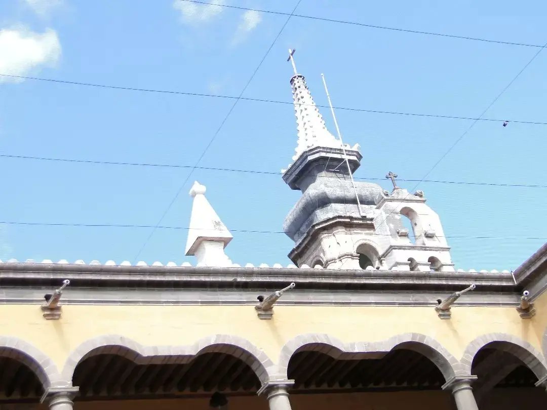 Juna_amiko's tweet photo. En la urbo Queretaro

#meksiko 

#esperanton
#Esperanto 
#esperantolingvo 
#esperantobildoj 
#esperantofilmoj
https://t.co/v9N49n7HNE https://t.co/VEjtL5dtbP