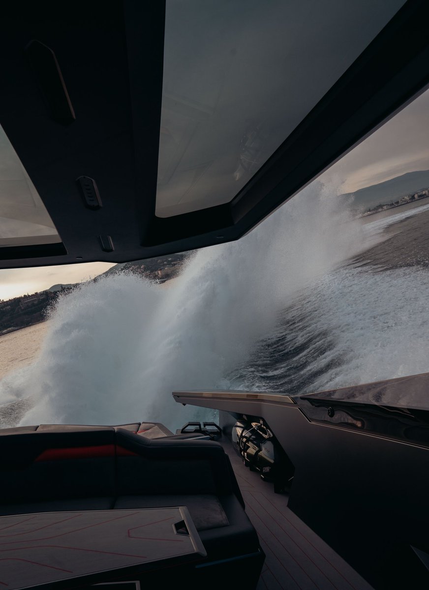 Conor McGregor tweet media