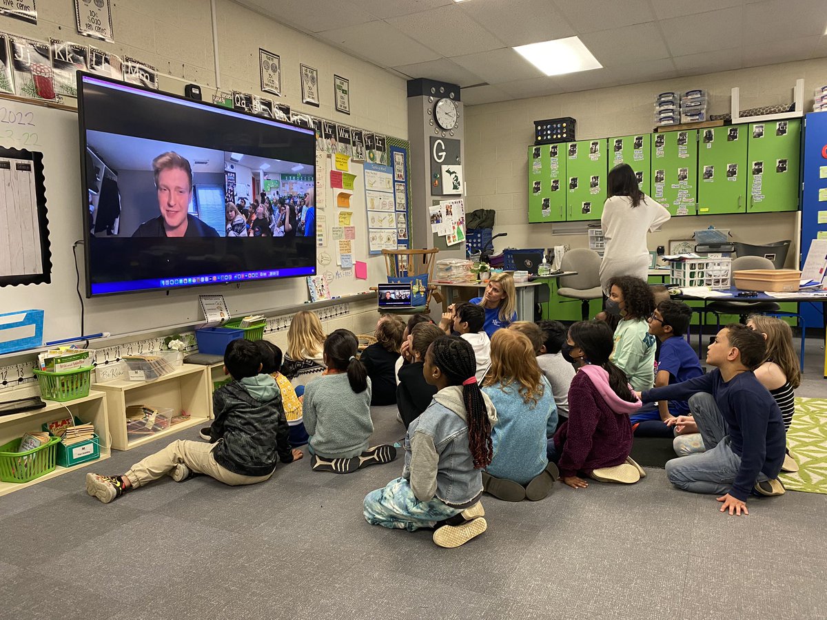 Mrs. Wallace tweet media