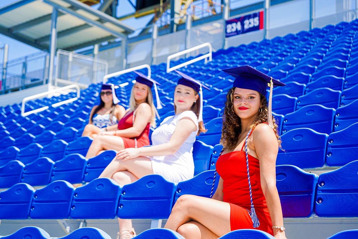 jkarlss09's tweet photo. @FloridaAtlantic It’s Grad Season! 👩‍🎓 
#grad2022 #faugrad #WinningInParadise https://t.co/GLd3Jfc7L0