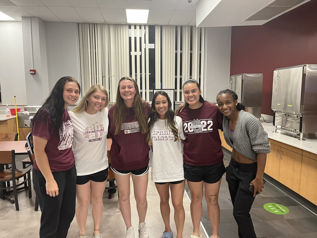 CUStAffairs's tweet photo. Another CU late night breakfast in the books! Many thanks to all the volunteer faculty &amp; staff, Aramark, and the 200 students who attended!! https://t.co/OHMP9JCI2j