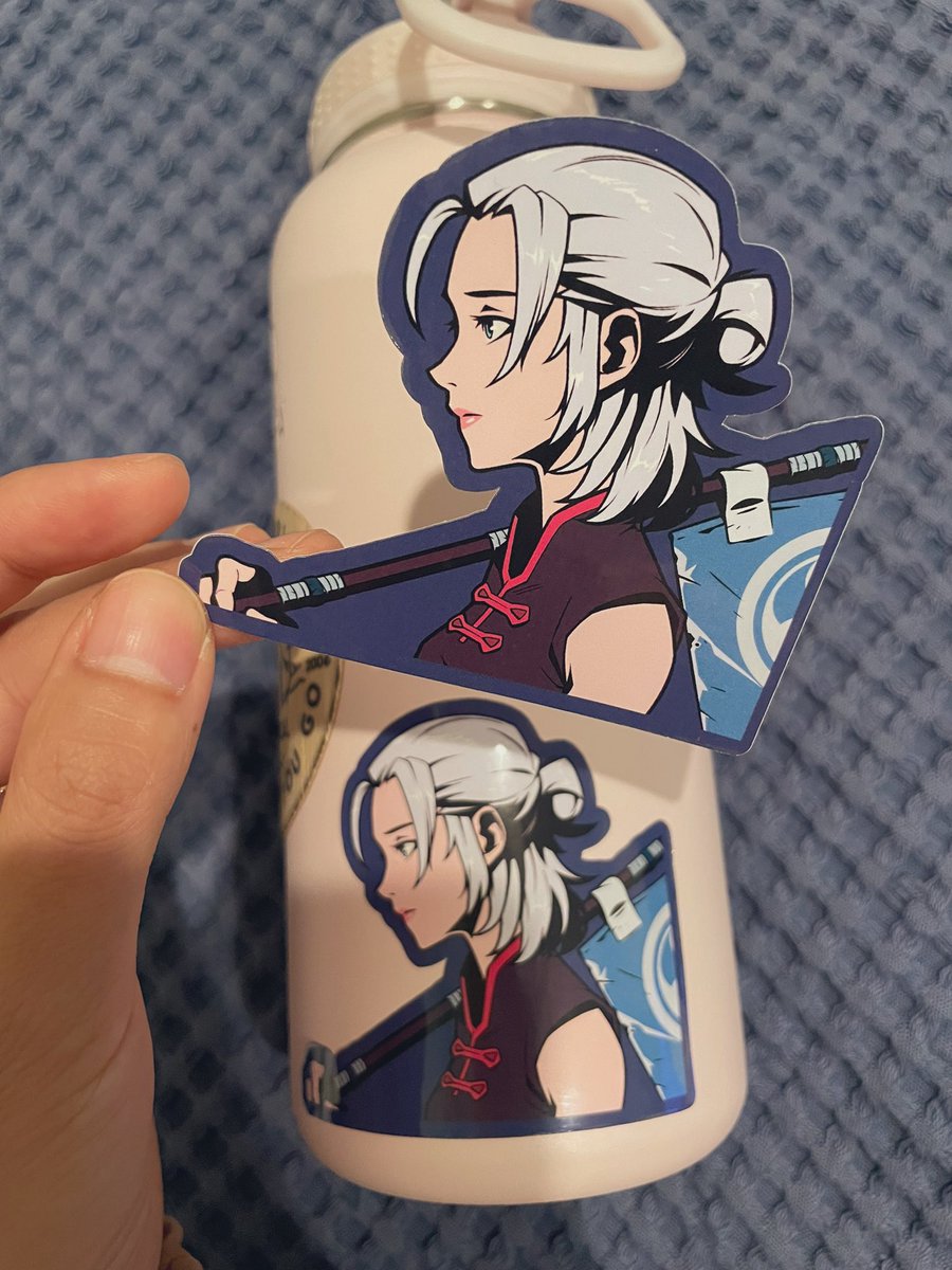 Thank you <a href="/withmattkim/">Matt Kim</a> for the custom stickers eeeeeeee 💛

<a href="/AzukiOfficial/">Azuki</a>