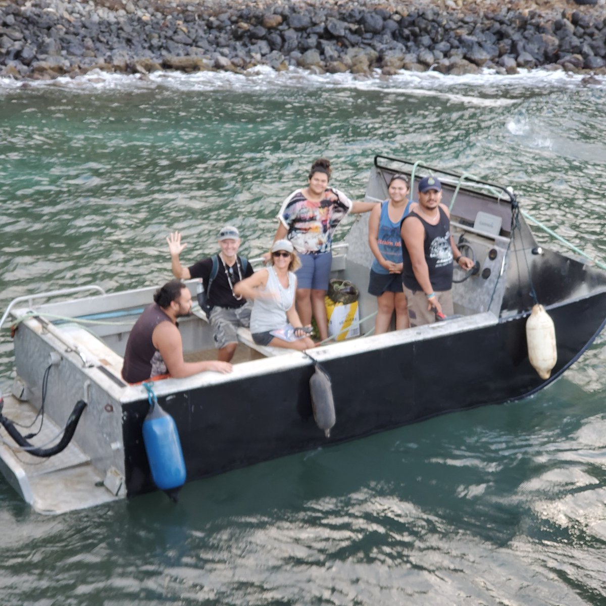 Had another yacht visit us today.
Its lovely connecting with the outside world again.
S/V Horizons, Thank you for the visit.
#visitpitcairn
#pitcairnislands