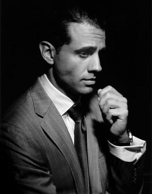 Happy birthday Bobby Cannavale. My favorite film with Cannavale is The Irishman. 