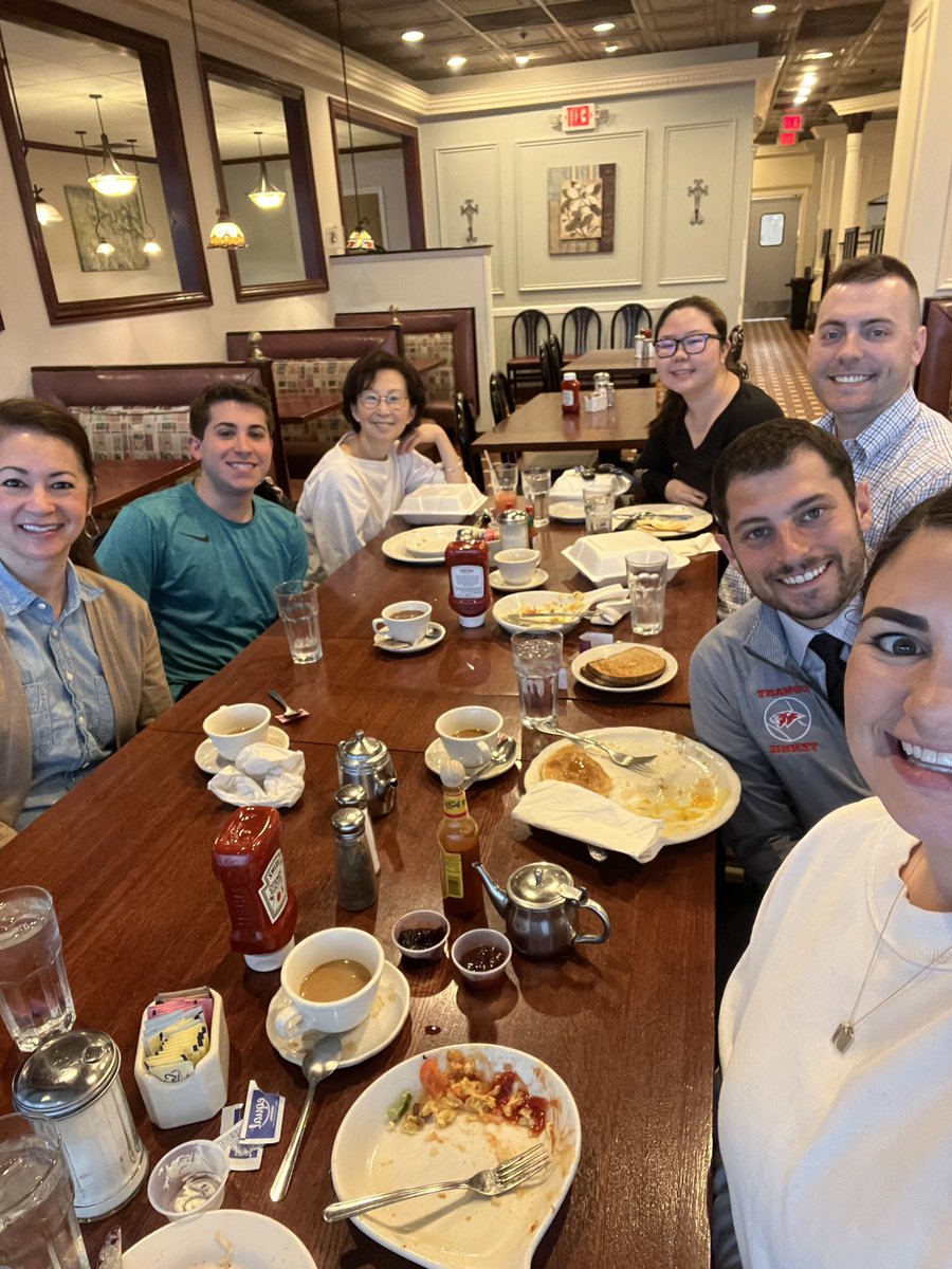 A new tradition? Breakfast with our #SuperSeniors We missed you <a href="/CoachMiller_CHS/">T. Miller</a> #busedu <a href="/ConantCougars/">Conant High School</a> <a href="/HSDistrict211/">District 211</a>