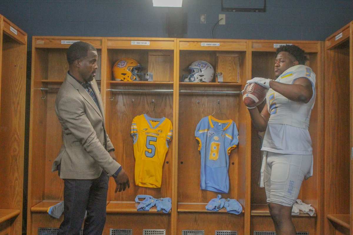 dupree_fuller's tweet photo. Man! What a great weekend in Baton Rouge ! Thank you @coachmecoach22 @CoachFosselman and @EricDooley80 for really showing me what the south is really about! Can’t wait to see what the future holds! @GeauxJags #GeauxJags #ProwlOn #JUCOPRODUCT https://t.co/fmyPqyrH1D