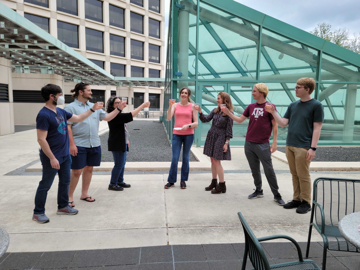 kimreynolds_lab's tweet photo. Congratulations to @maraxen0 on your commitment to attend MIT @MicrobiologyMit for graduate school this fall! We sure are going to miss you, but so excited to see your thesis work and beyond! https://t.co/HhRXBRD6lm