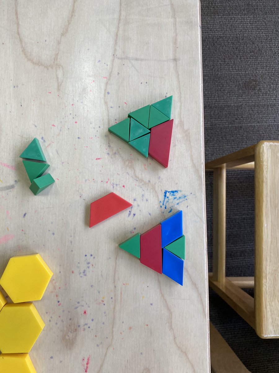 MelissaFleck8's tweet image. 1C exploring how shapes can be composed of other shapes. Such amazing thinking! @carlykoontz1 #pypmath