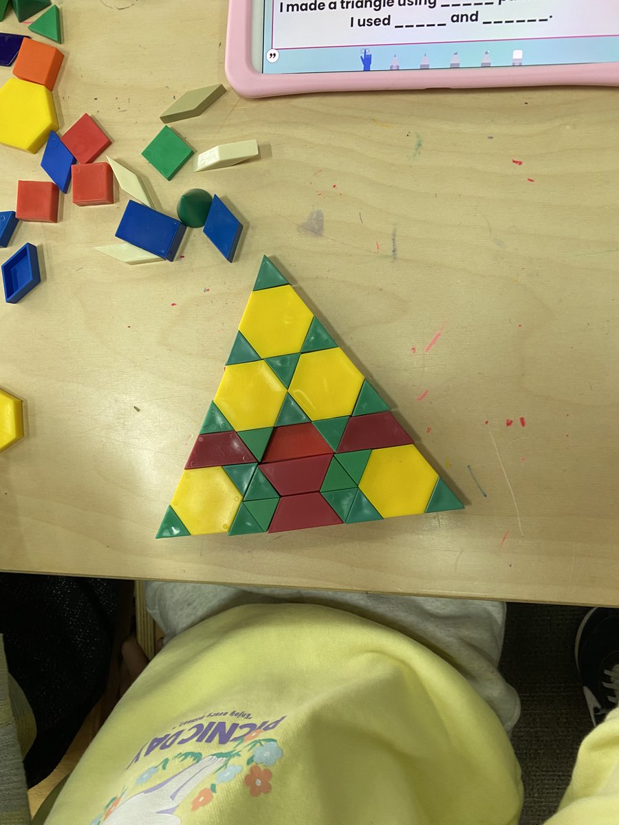 MelissaFleck8's tweet image. 1C exploring how shapes can be composed of other shapes. Such amazing thinking! @carlykoontz1 #pypmath
