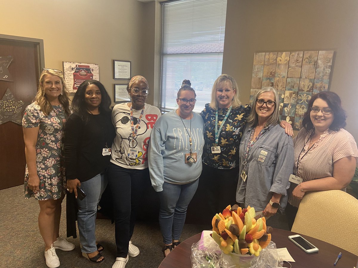 Happy Administrators Day to <a href="/HollyConroy22/">Holly Conroy</a>! Thank you for your leadership and ALL you do to support the teachers, staff, and students <a href="/FrenchKISD/">French Elementary</a>!