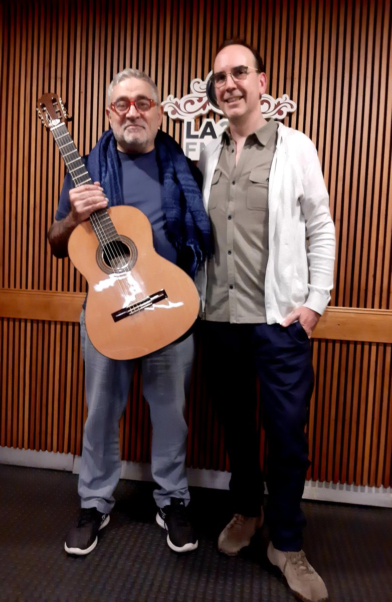 🍷#NOCHECITASDETERTULIA  ☕

Recibimos, en realidad autoconvocado, al maestro <a href="/HoracioAvilano/">Horacio Avilano</a> en nuestra última tertulia.

#AyerHoyEraMañana #AHEM 
#IgnacioVarchausky 
#Despedida #ÚltimoPrograma 
#Tango #Radio 
<a href="/la2x4/">La 2x4</a>