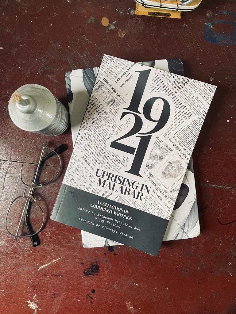 YSAIndia_'s tweet photo. YSA member Abhinav prepared this marvelous cover for the book on brave communist writings which defied the colonial dictates about the 1921 Uprising in Malabar, Co-edited by @vijayprashad and @NitheeshNaranan and published by @LeftwordBooks
#CommunistHistory
#SocialistArt
#YSA https://t.co/yiCHQgyk5H