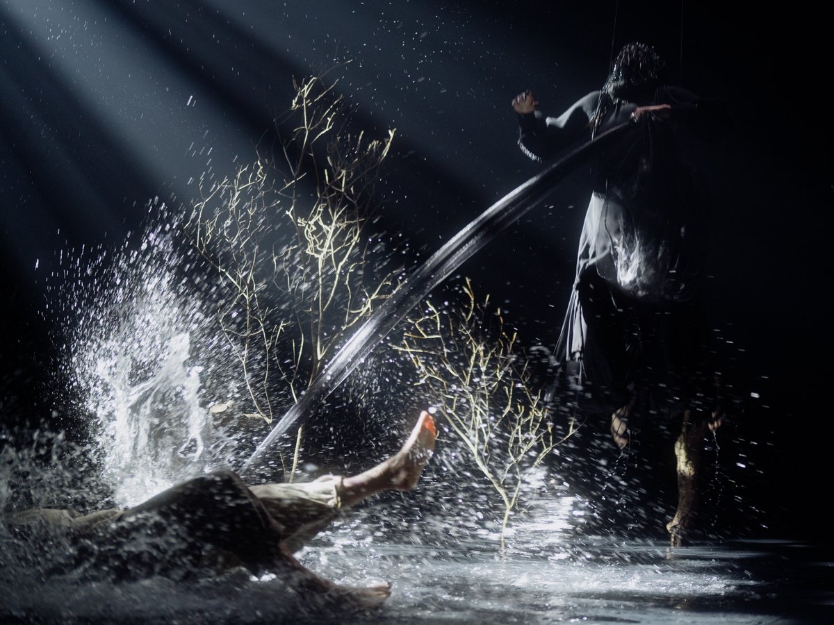 🚀A snapshot of the next video of <a href="/IWearExperiment/">I Wear* Experiment</a> "Discontent". The Estonian 🇪🇪 Electro Pop act will release their new album on May 13th !🥳 

Can't wait !

#NewRelease #electropop #IndieArtist