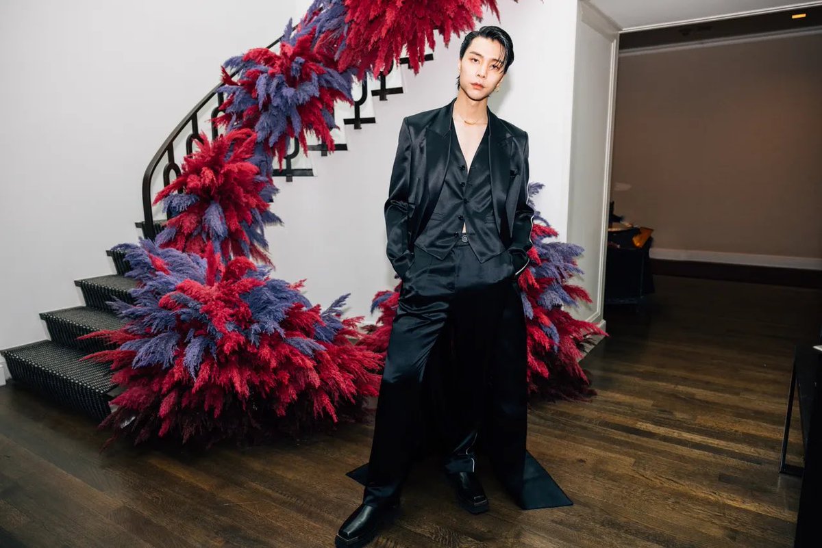 SM_NCT's tweet photo. 220504 #JOHNNY for Teen Vogue - 2022 Met Gala

#NCT #NCT127
https://t.co/HJrQjt0zGv https://t.co/Kd4pmIOAOP