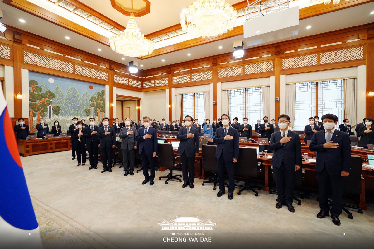 Moon Jae-in's Cheong Wa Dae tweet media