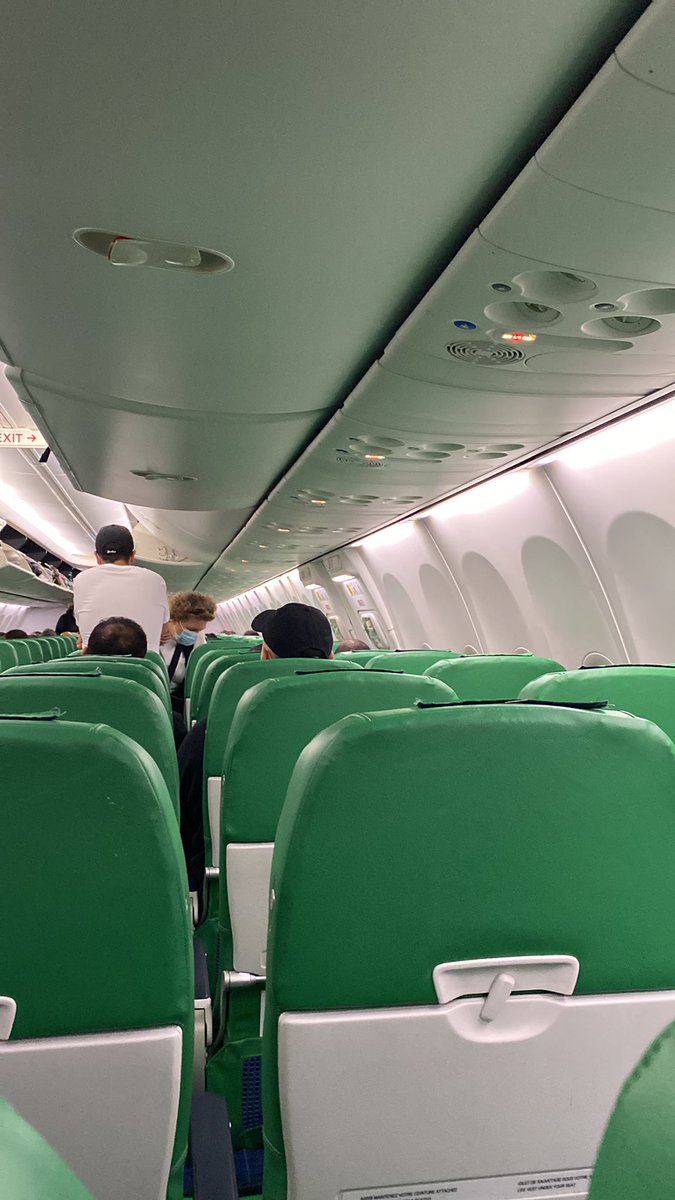 tenegrit's tweet photo. Was playing around on @Fly_Wallet earlier and ended up here… 🤷🏾‍♂️

$cUSD Airlines baby! ♻️💚

First to comment:

1/ The airline I am on
2/ Their wallet address 

Will receive some $CELO because @CeloOrg is the Goat ✨

#CeloVie #Peace🧳🙃 https://t.co/2wLnnri9Oa