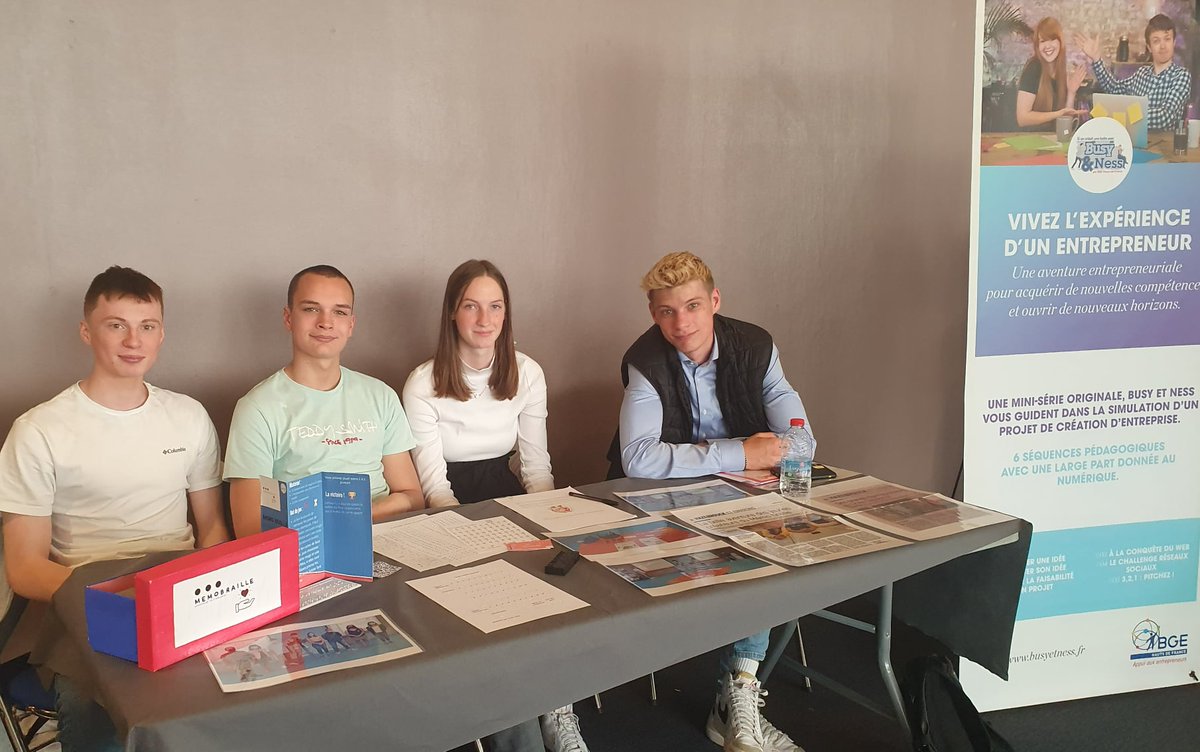 bgehdf's tweet photo. #JeuneEtAudacieux | Rétrospective de la journée du 02 mai à Lille organisée avec le soutien de la Région @hautsdefrance et @idee_ac.

👏Bravo à tous les jeunes ! Félicitations aux 4 lauréats du #ConcoursGrainesDentrepreneur et aux 3 Coups de ❤.

#BGEHautsdeFrance #BGEhdf https://t.co/6PMLQnTP01